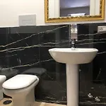 Nsh Apparthotel, Centro بيت للعطل نابولي